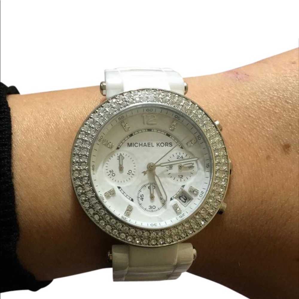 Mk watch